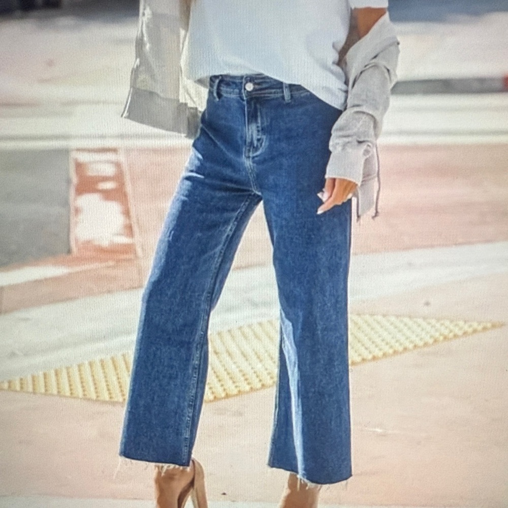 New Woman’s XL Cupshe Dark Blue Ankle Crop Wide-Leg Jeans Raw Hem High Rise